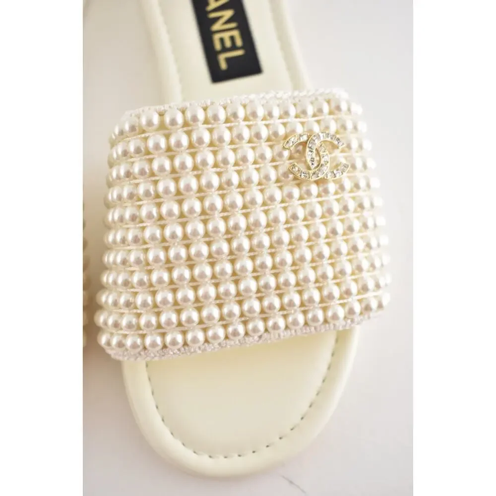 Chanel 25P Ivory White Pearl Embroidery CC Logo Slide Slip Sandal Mule Flat 36.5